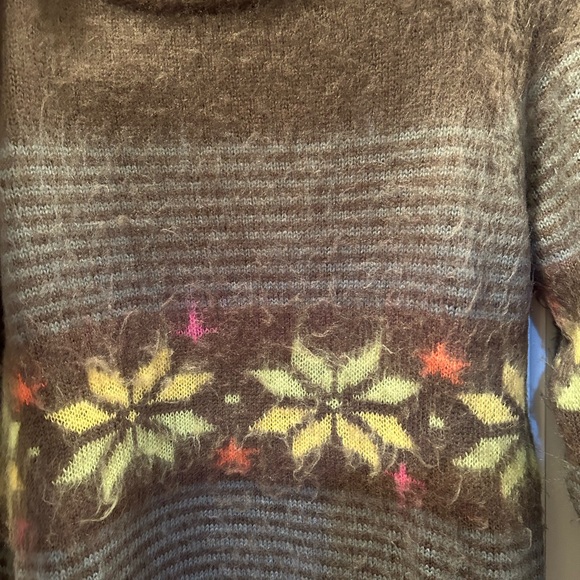 Altar’d State Mohair Sweater Size Small - Picture 6 of 6